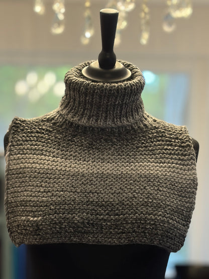 Pullunder im Boxy Schnitt Fb. 341 grau, one size
