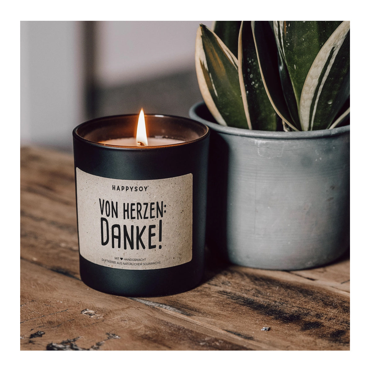 HAPPYSOY Duftkerze mit Spruch - Von Herzen: Danke - und wundervollem Duft